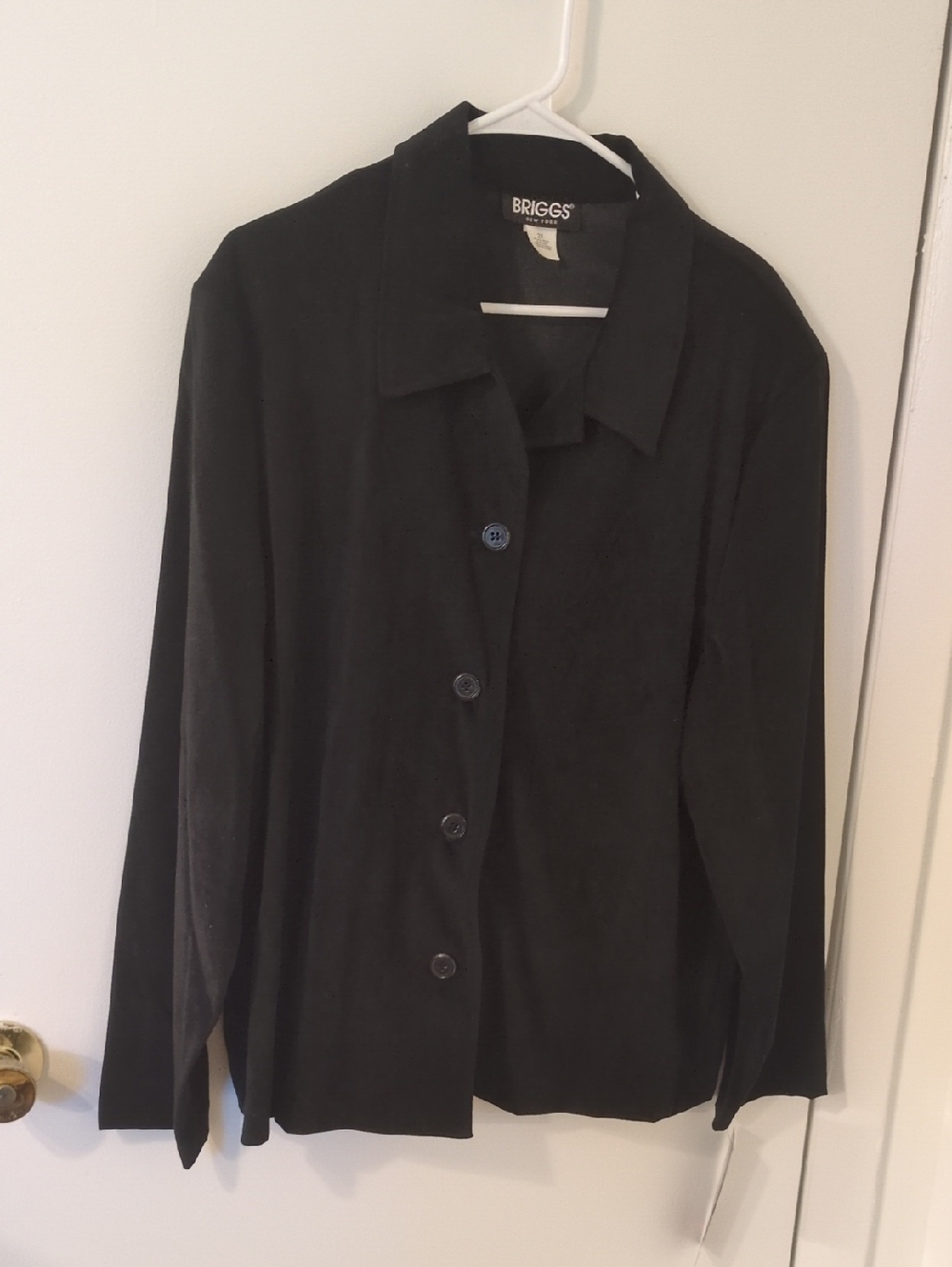 Briggs New York Black Button-Up Top